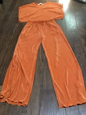 Two-Piece Ribbed Silky Polyester Set in Rust Copper L